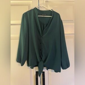 Supply & Demand Emerald Tie Front Women’s Blouse